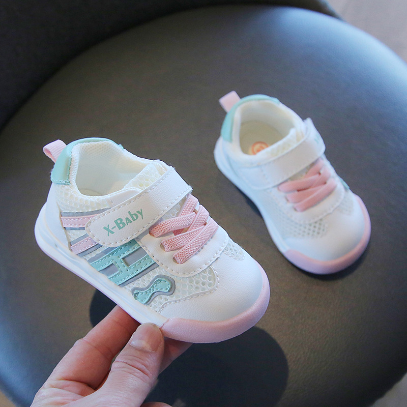 Zapatos de bebé de fondo suave para niños de primavera y verano Zapatos de bebé para niñas 0-1 años de edad zapatos de malla de Bebé Zapatos de moda casual para niños
