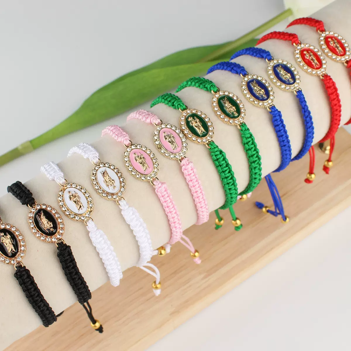 跨境爆款欧美个性圣母玛利亚纯手工编织可调节卡装手绳现货可批发