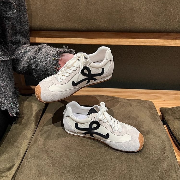 [Fábrica en proceso] Wang Yibo con el mismo modelo de ballet de altura aumentada, zapatos de entrenamiento de primavera de mujer