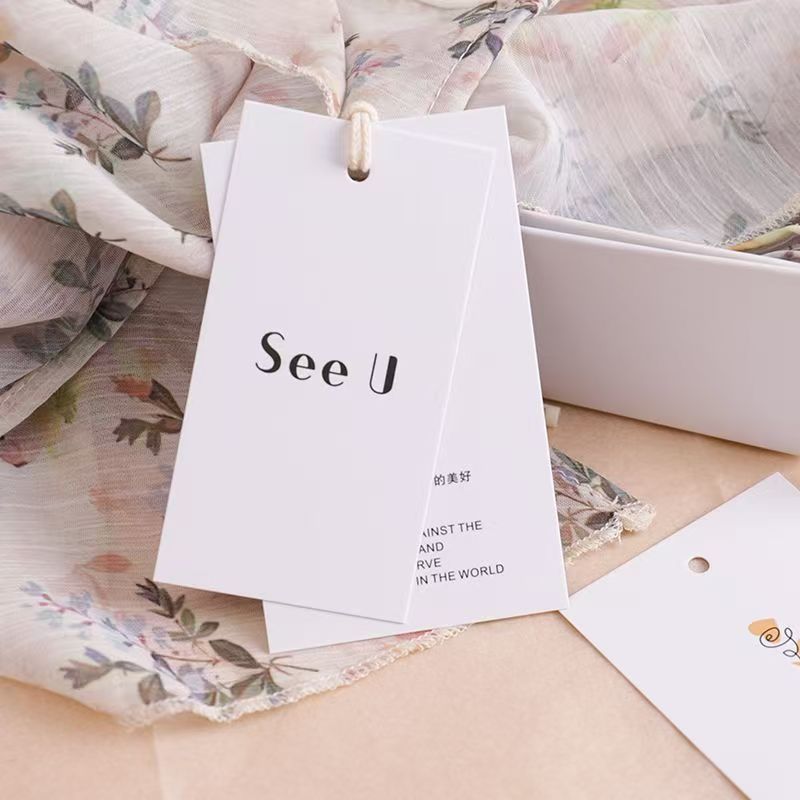 轻奢女装吊牌制作免费设计时尚内衣挂牌现货家纺吊牌标签批发