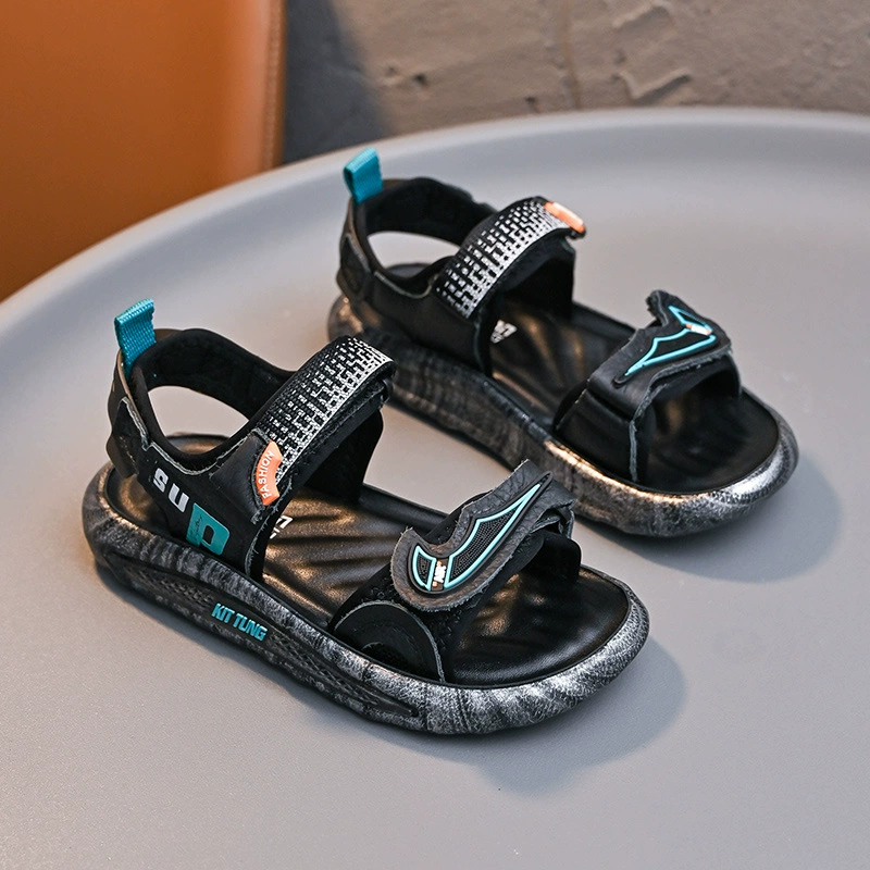 Сандалии для мальчиков Летний 2024 новый средний ребенок мальчик мягкая подошва кожаная обувь для детей нескользящая пляжная обувь