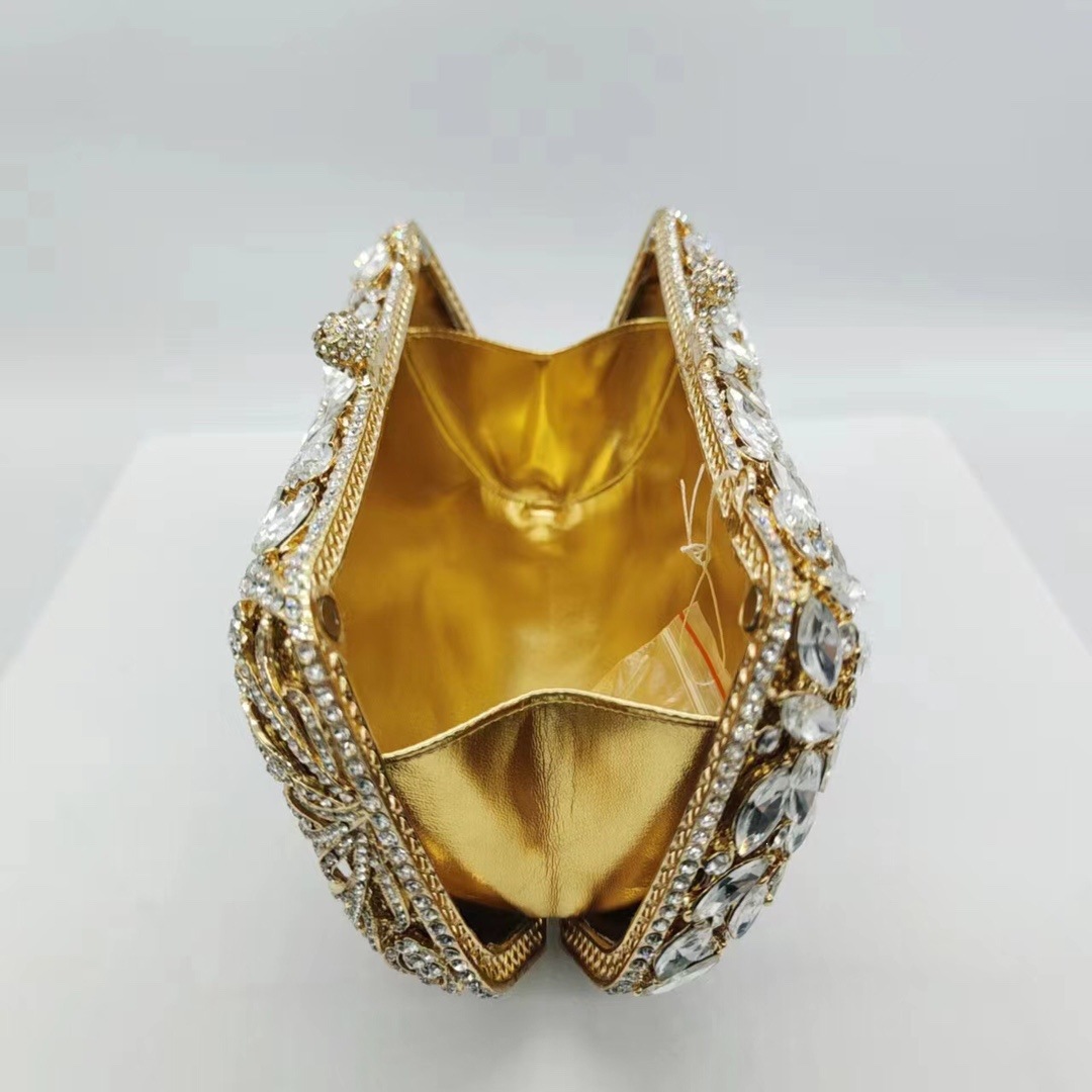 * Bolsa de cena de diamantes de lujo nueva bolsa de metal hueco con diamantes completos bolsas de mano europeas y americanas bolsas de banquete de mujeres bolsas de cristal