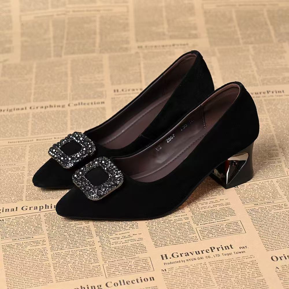 Zapatos de tacones altos de primavera y otoño, tacones delgados de diamante, calzado no se cansa, punta punta cuadrada, zapatos de hebilla única, temperamento nuevo, explosión