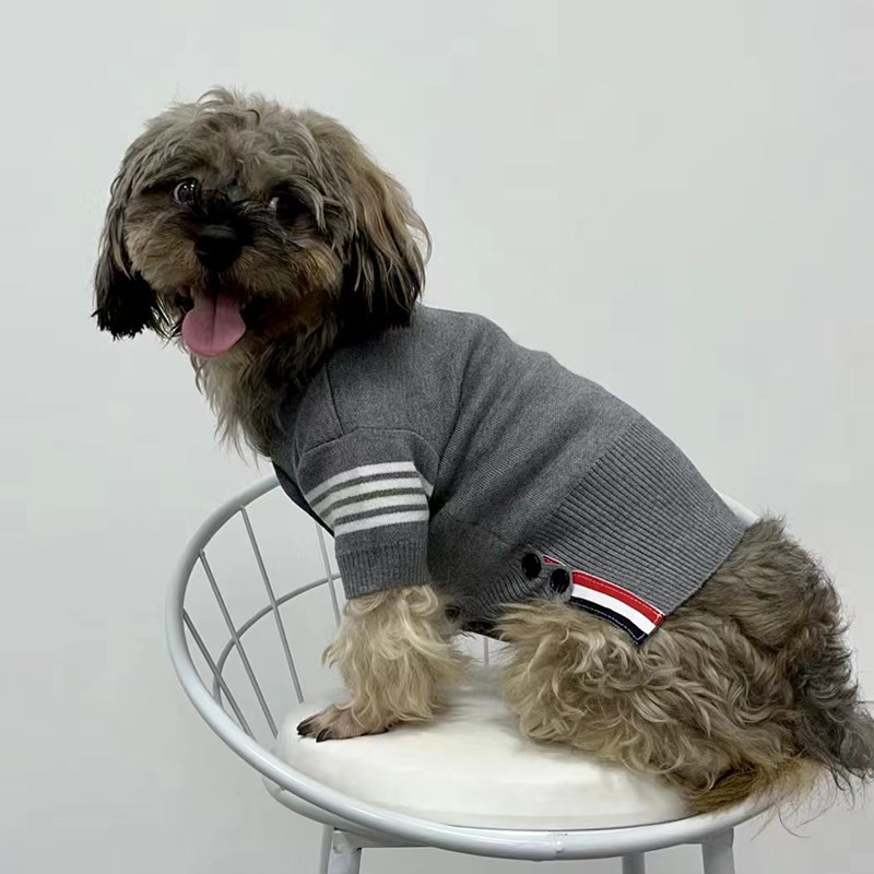 Otoño e invierno, suéter de punto cálido para mascotas, perro, gato, Teddy Bichon francés Dou, ropa de marca de moda, venta al por mayor de fábrica