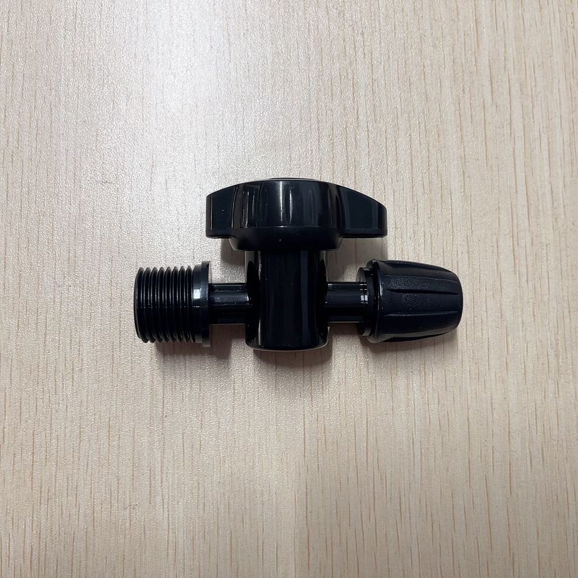 8 / 12 válvula de bloqueo capilar a través del mango azul 4 válvula de bola de diente externa 9 / 12 interruptor capilar para riego de jardinería