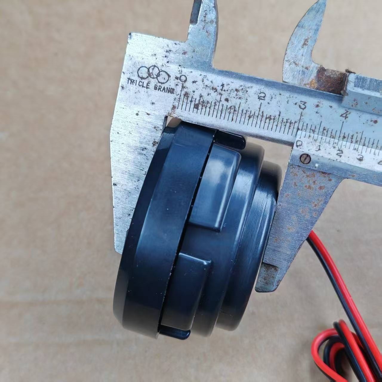 Digital display voltmeter for agricultural vehicle modification, used for electric ignition starting, universal voltmeter for tractors and tricycles