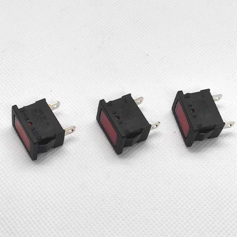 指示灯，电源指示灯。