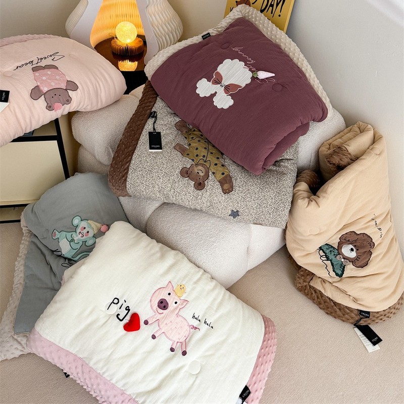 洋気の漫画は布を貼って綿のしわの糸の四季の豆を刺繍します。|undefined