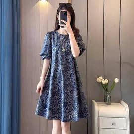 法式复古蓝色碎花连衣裙女2026夏季新款胖妹妹气质休闲风圆领裙子