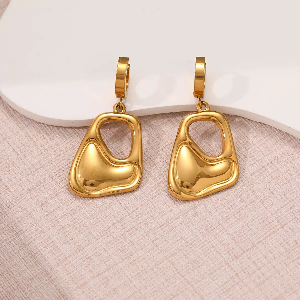 跨境欧美不锈钢耳环轻奢高级感耳坠不规则几何形镂空耳钉气质耳饰