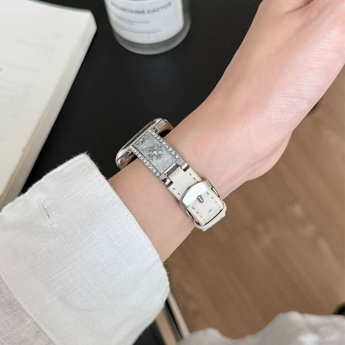 Именной эмалированный ремешок из кожи Crow heart для iWatch/987654 поколения SE женский