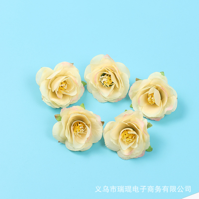 노란색