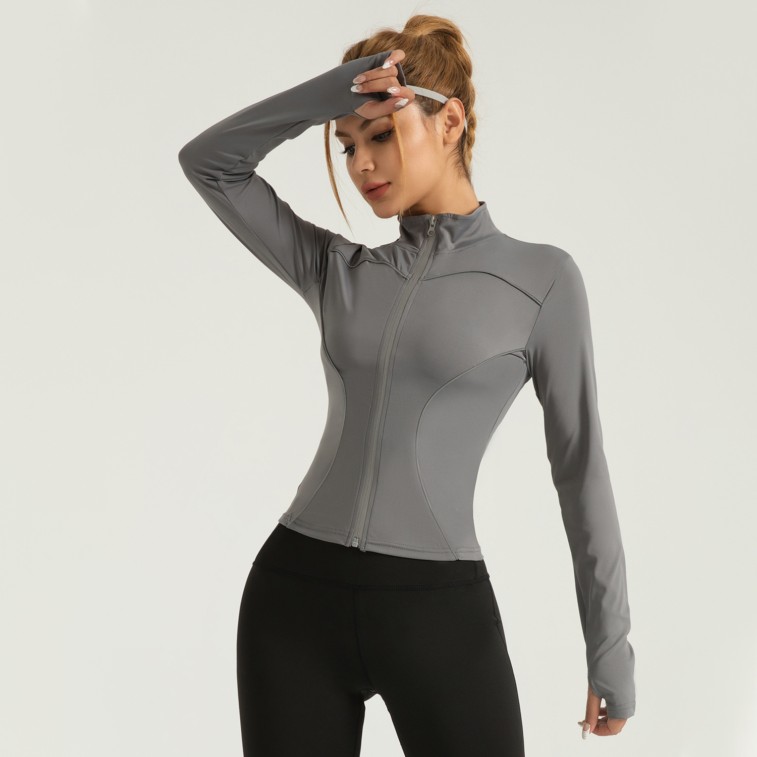Área transfronteriza nueva chaqueta de yoga de línea de cuello vertical delgada y delgada para correr por la noche, chaqueta deportiva reflectante para mujeres