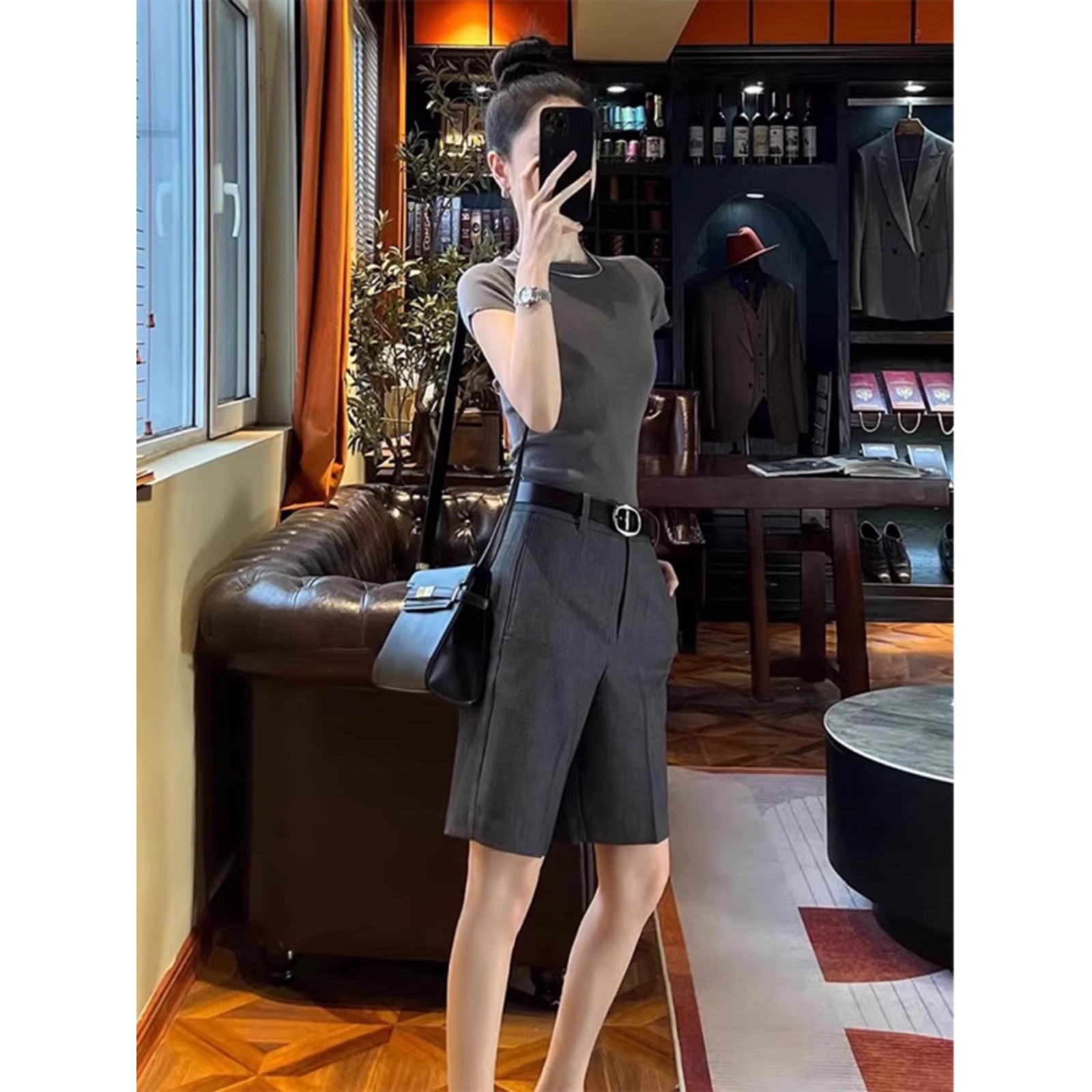 Quần short nữ dáng rộng ống suông chất vải mỏng mặc ngoài mùa hè — Màu đen (không có thắt lưng)