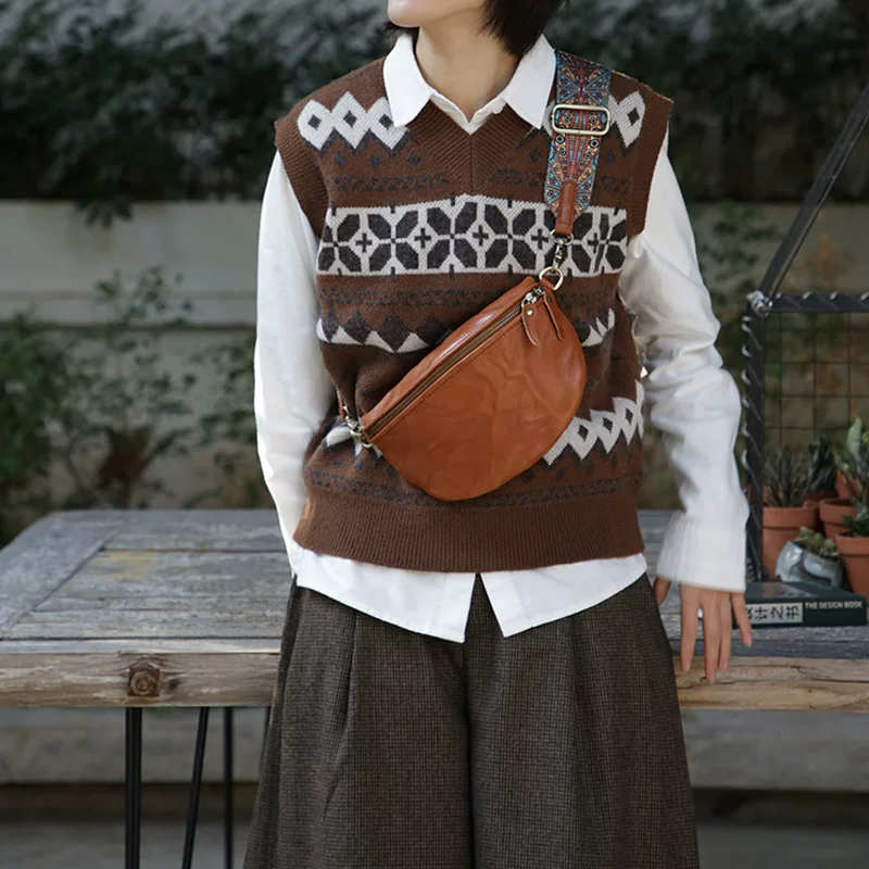 Leather retro straps, chest bag, one-shoulder bag, cowhide, simple and elegant design, boho style