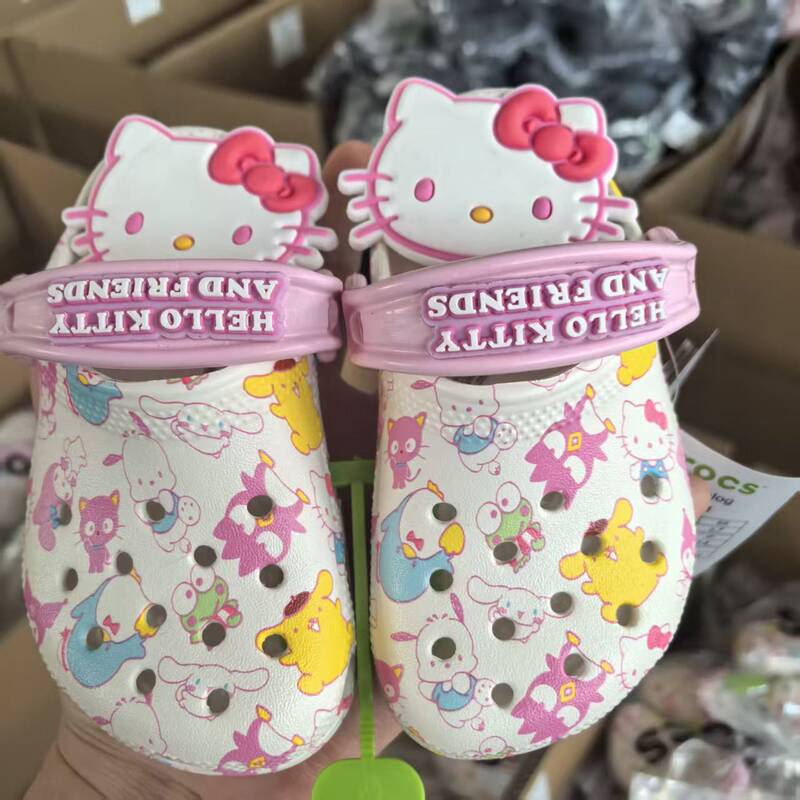 2026 New Model Cross Kidsren's and Adult's Clogs Hellokt Collaboration Summer Cute Beach Sandals 2026 New Model Cross Kidsren's and Adult's Clogs Hellokt Collaboration Summer Cute Beach Sandals