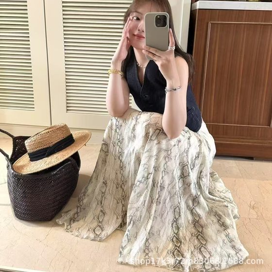 25 Years Limited New Snake Print Loose Large Hem Skirt All-match Casual Fashion Holiday Skirt Women's Fashion