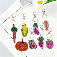 新款萝卜蔬菜洋葱刺绣布贴挂绳水母钥匙扣挂件鞋帽饰品服装辅料