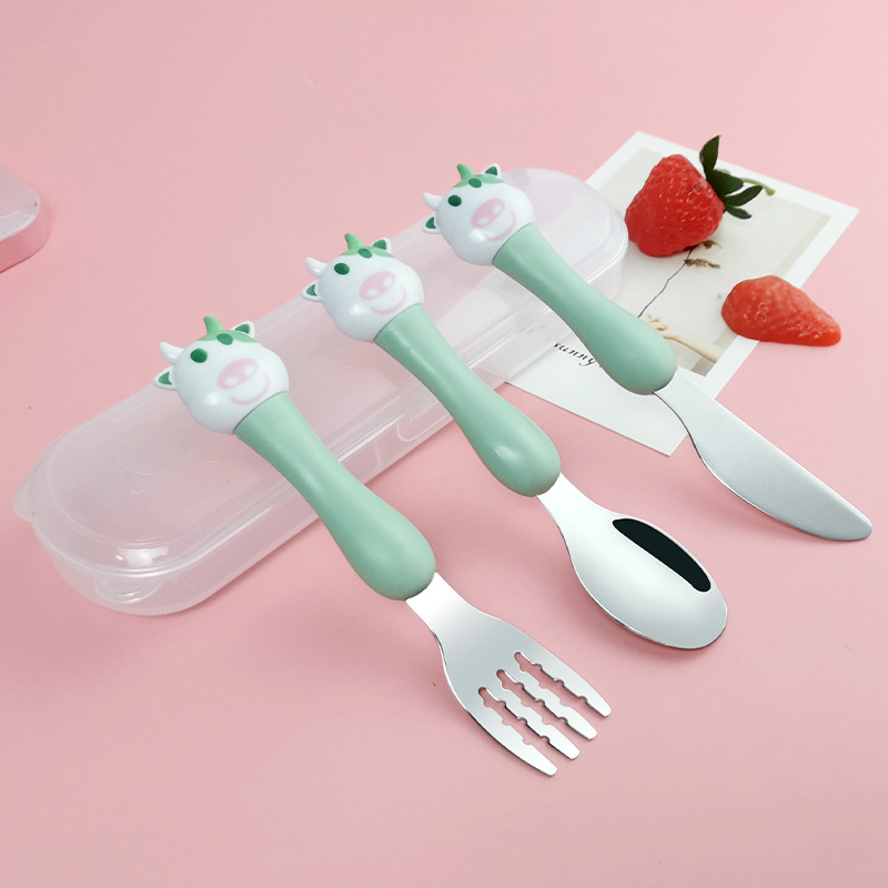 녹색 칼 숟가락 포크