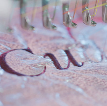 工厂直销PVA电脑锈花水溶膜刺锈辅料水溶衬低温35U格纹冷水溶膜