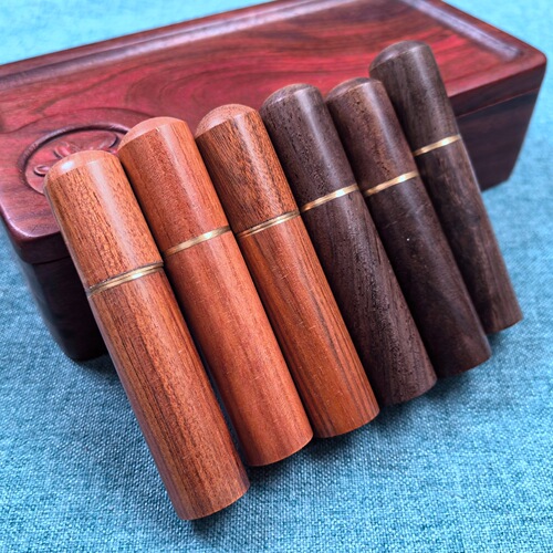 Ebony hand sewing needle storage barrel, exquisite needle storage barrel, creative rosewood wooden DIY handmade household toothpick barrel