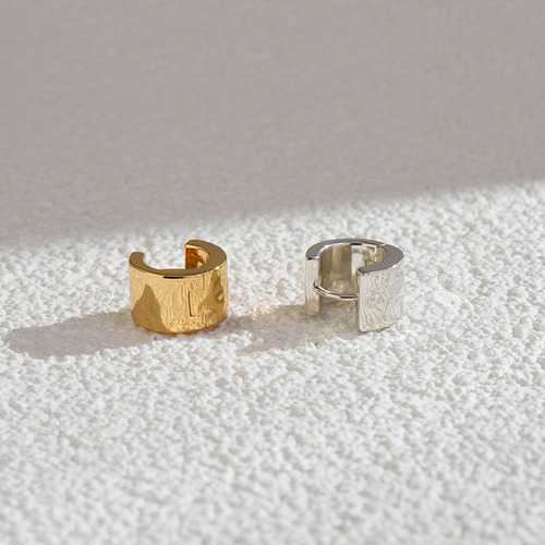  New Unique Design Pure Silver Earrings for Both Men and Women: Hoops, Studs, and Clings - Simple, Fashionable, and Trendy Decorative Earrings