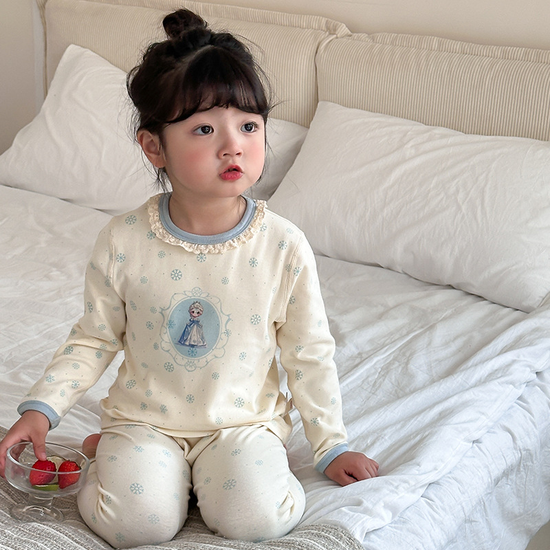 Pijamas de niñas de otoño de algodón de manga larga para niños nuevos tipos de algodón para niñas vestidos de casa de otoño