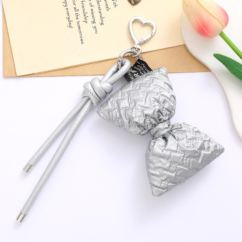 Nuevo tipo de cuerdas de cuero PU llavero colgante in bolsos de moda colgante cadena accesorios DIY tejido a mano