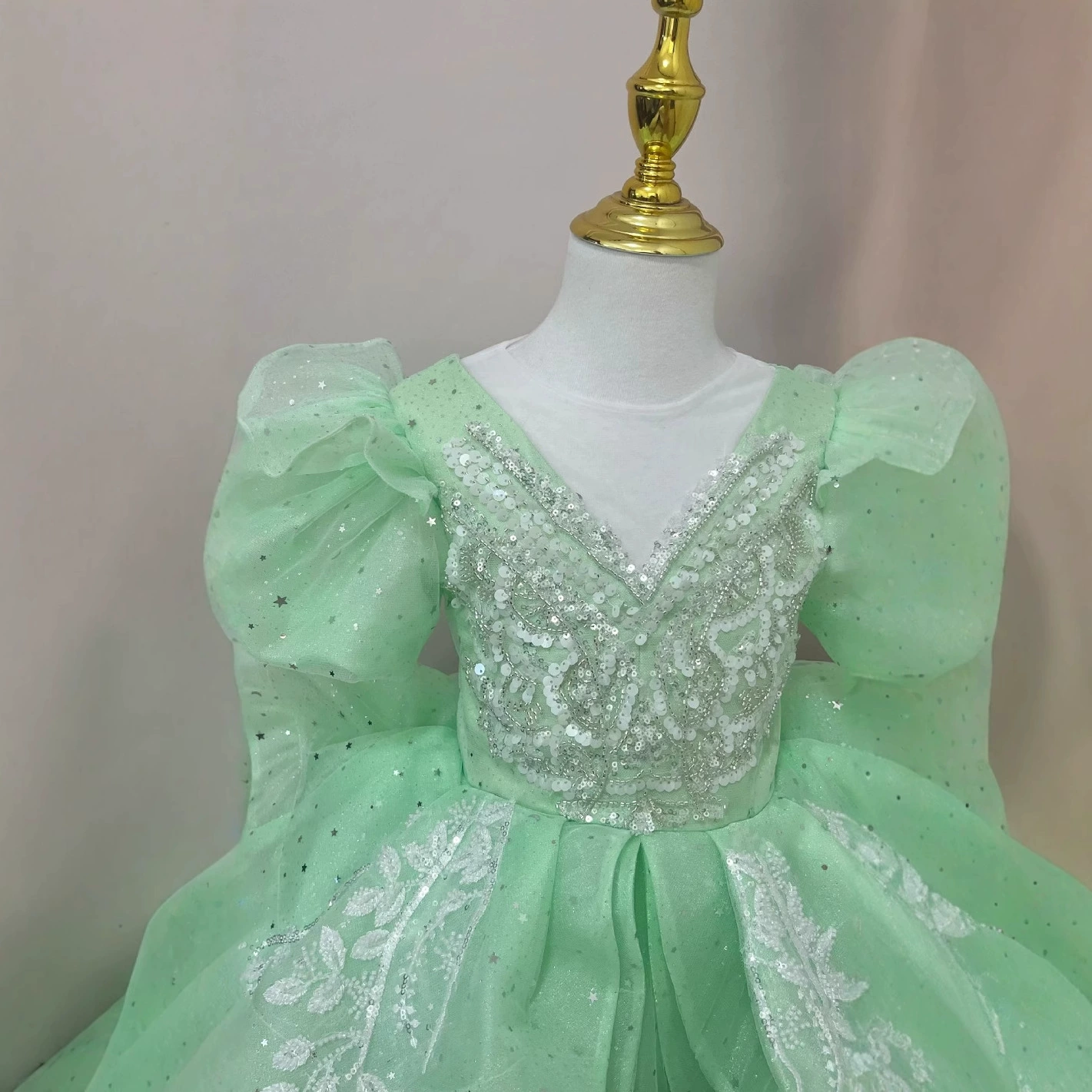Green small princess costume, children's wedding dress, piano performance costume, new collection