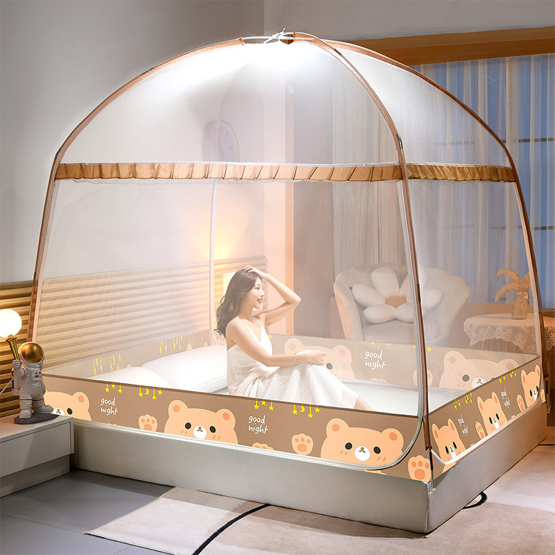 Yurta mosquitera 1.8m con cremallera de tres puertas al por mayor 1.5 m con patrón cifrado completamente cerrado
