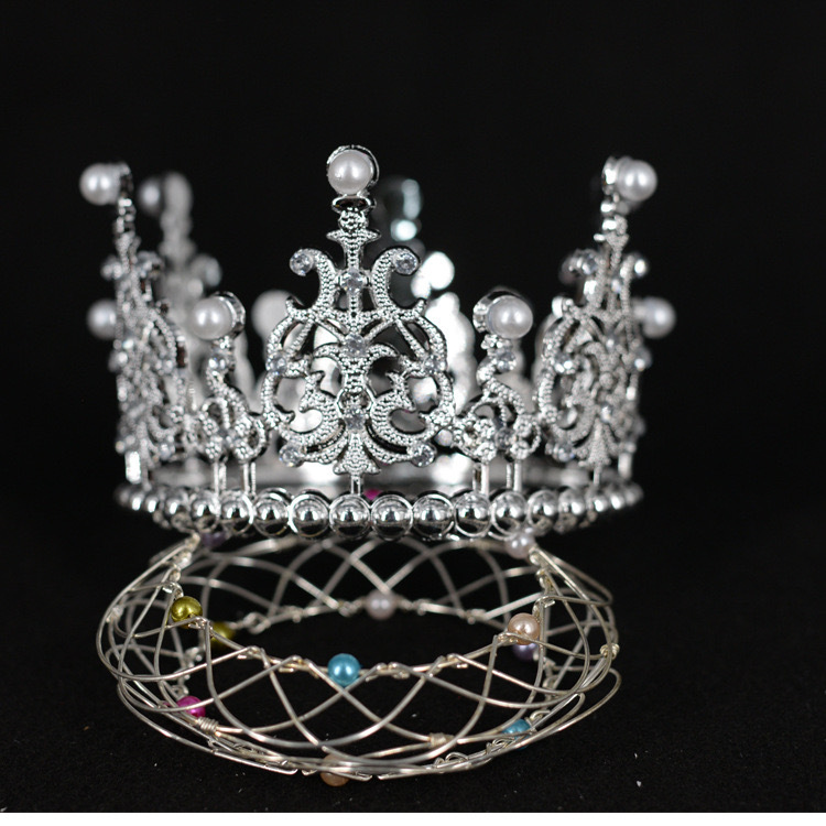Fábrica directa transfronteriza corona de cabeza de cumpleaños torta de decoración ramo de flores decoración de novia corona de cabeza reina vestido de cumpleaños