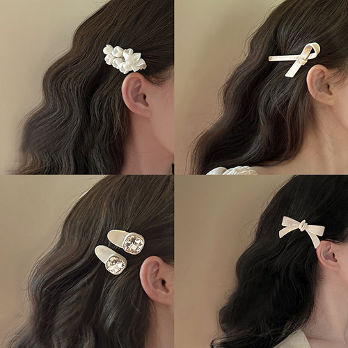 Charming French Retro Jasmine Flower Hairpin with Luxurious and Elegant Sweet Fairy Aura, Unique and Versatile Hair Clip