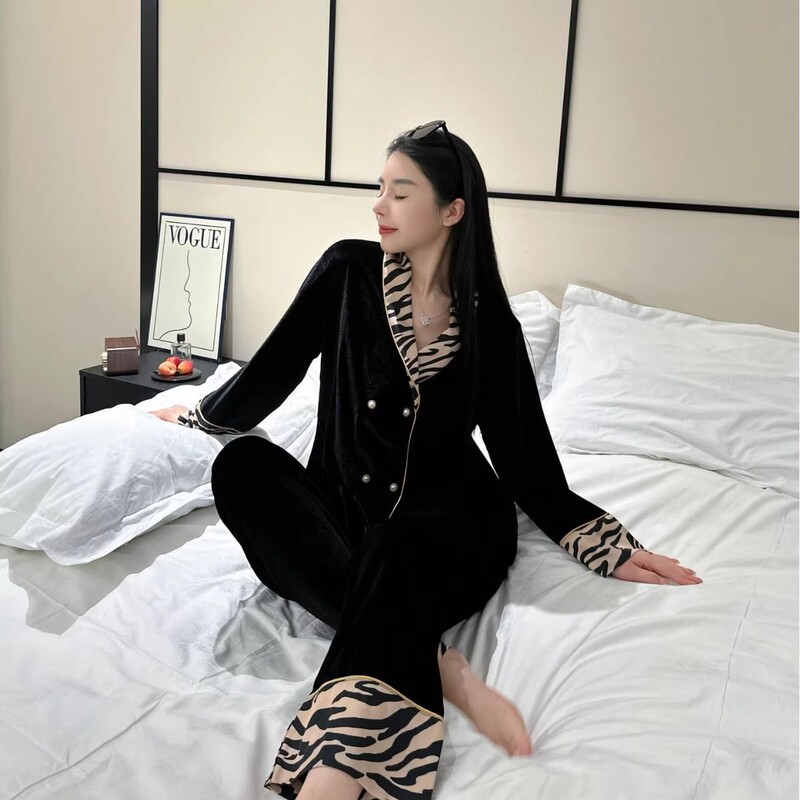 2025 New Zebra Pattern Gold Velvet Pajamas Women's Long-Sleeved Pants Sweet Princess Style Spring Autumn Winter Home Clothes