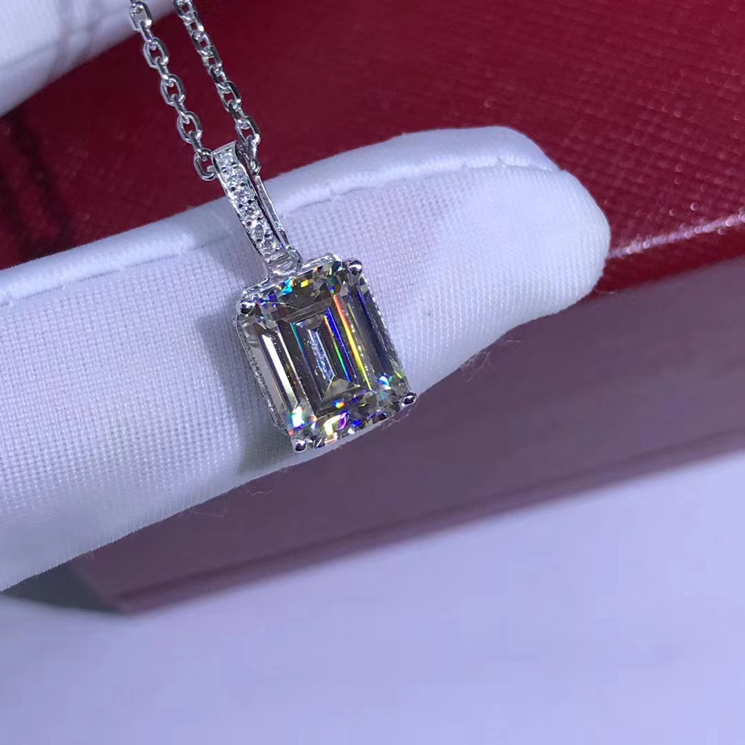 Anillo de diamante de alto carbono blanco de importación de corte esmeralda 3 quilates Clavvs grado D color 3EX collar de joyería de mujer