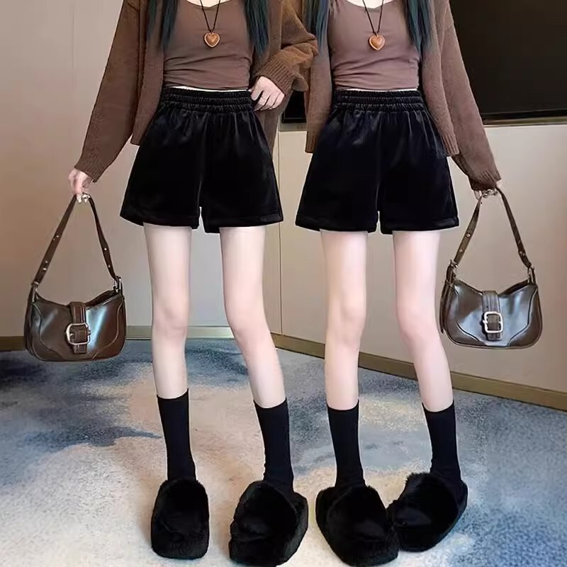 Korean Black Velvet Shorts for Women, New Autumn and Winter Style, Casual Elastic High-Waisted Slimming Wide-Leg A-Line Leggings Korean Black Velvet Shorts for Women, New Autumn and Winter Style, Casual Elastic High-Waisted Slimming Wide-Leg A-Line Leggings