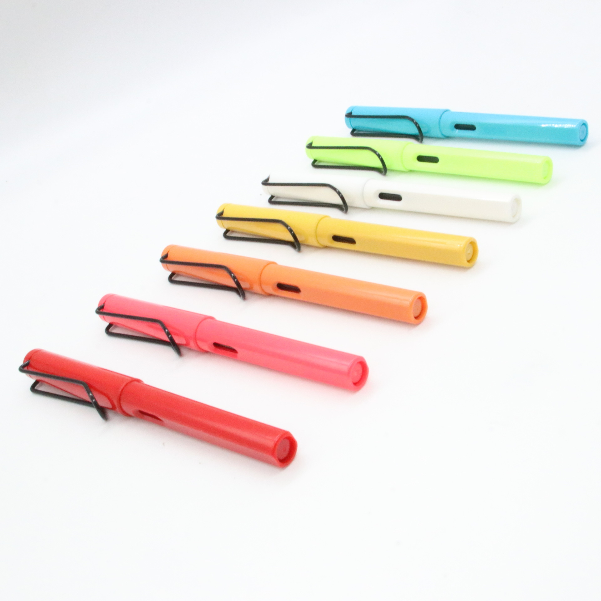 Junrong Zhengzi pluma medio aceite pluma publicidad bolígrafo en stock insertar pluma