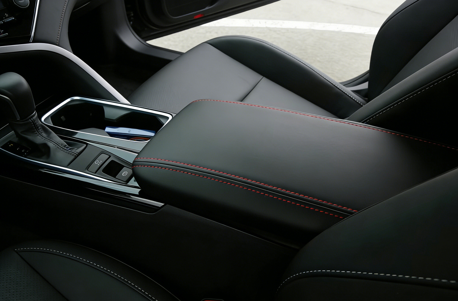 Suitable for 24-26 Models of the Ninth-Generation Camry Armrest Box Cover, Microfiber Leather Armrest Box Protective Cover, Wear-Resistant and Dirt-Resistant