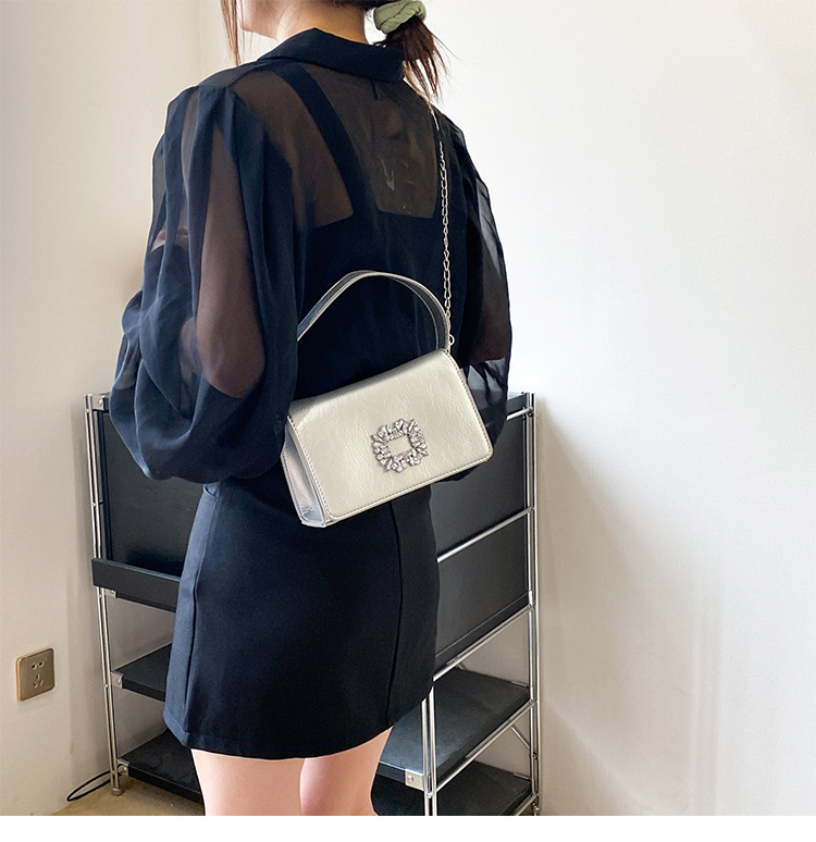 2023 Borsa a tracolla a tracolla con diamante appiccicoso versatile di nuova moda Borsa a tracolla da donna piccola borsa quadrata Produttore Borse da donna all'ingrosso_voghion.com