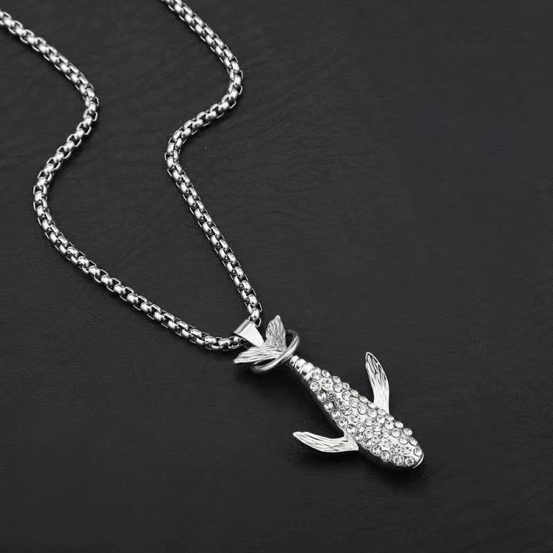 Collana con balena intarsiata con diamanti da donna, ciondolo hip-hop semplice e alla moda, accessori con cappuccio personalizzati e versatili_voghion.com