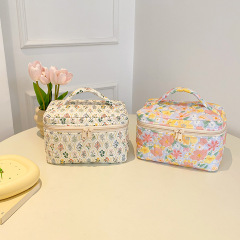 新款網紅碎花化妝包高顏值學生午餐保溫袋簡約大容量便攜收納包潮