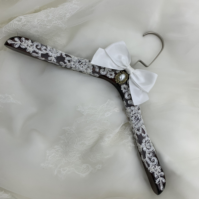 Vestido de boda de novia vestido de novia percha de madera maciza percha de boda percha de boda china retro percha de boda occidental