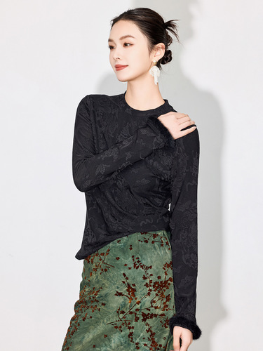 【Zhihe Tang】Autumn/Winter New Fashion Long-Sleeve Base Shirt Round Neck Slimming Elegant Top for Women