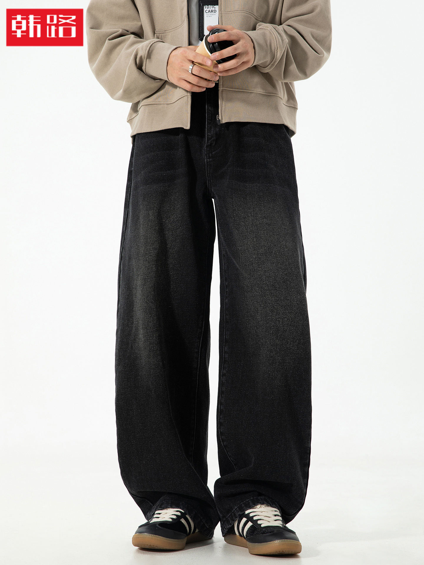 Retro autumn jeans, trousers, American style, loose straight fit