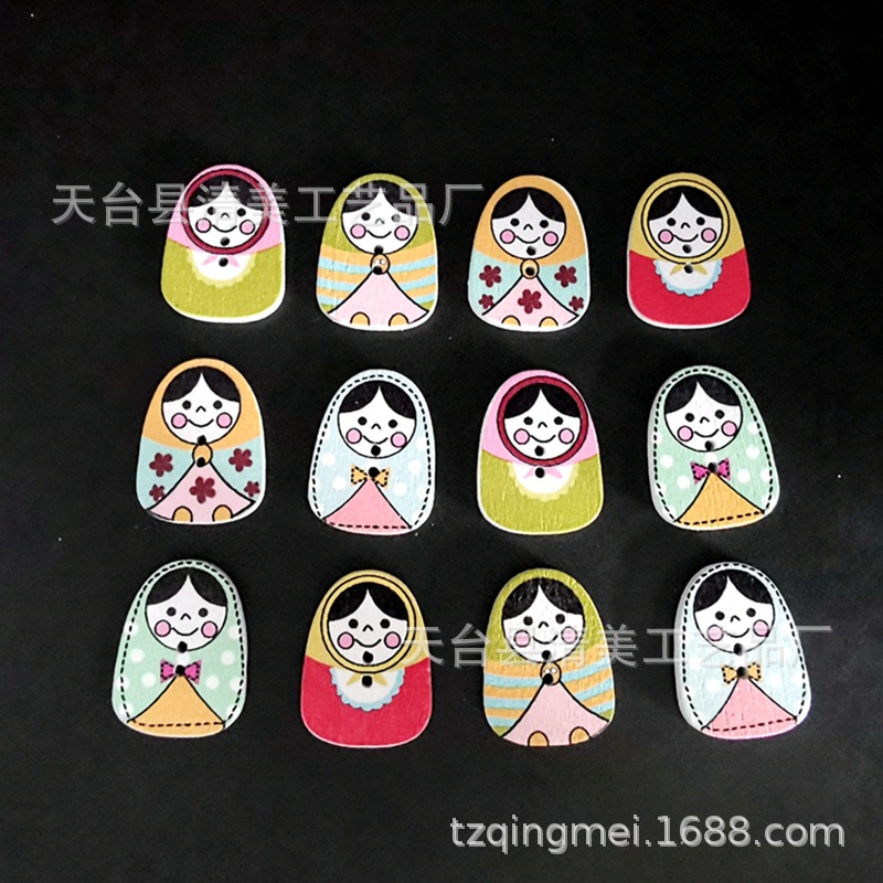 19*25mm fondo blanco muñeca de madera botón de madera decoración de madera muñeca pintada artesanía 50 por paquete