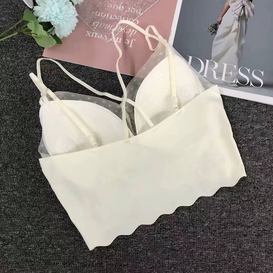 Nuevo encaje hermoso cinturón de espaldas chicas chaleco de copa fija sin anillo de acero bra de yoga ropa interior deportiva mujer al por mayor