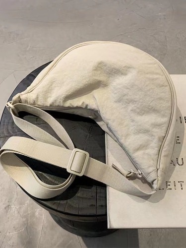 Crossbody bag design sense niche four seasons dumpling bag nylon bag crossbody sports unisex shoulder bag for men