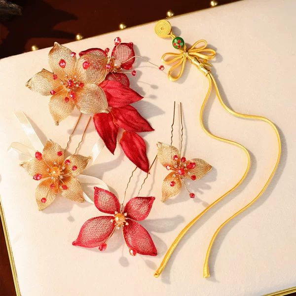 New Chinese-style bridal hair accessory, red filigree hairpin, small hair stick, Xiuhe cheongsam robe hair ornament, ancient style travel photography hair accessory
