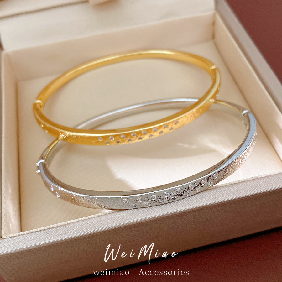 18k oro real electro galvanizado piedra plegado pulsera simple temperamento pulsera de moda ligera lujo nicho joyas de alta calidad