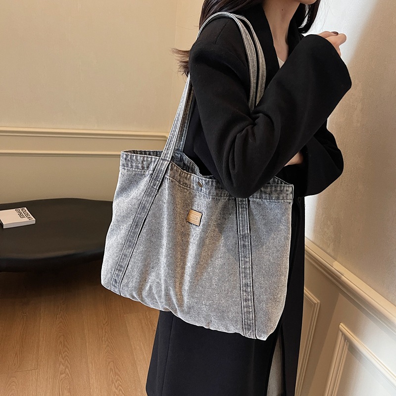 2024 nuevo bolso de hombro de mezclilla de gran capacidad bolso de compras bolso de ocio de arte de nicho al por mayor