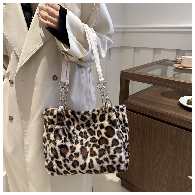 Women's fashion large capacity tote bag leopard print one shoulder underarm bag trend_voghion.com